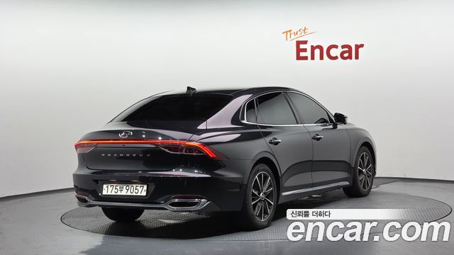 Hyundai Grandeur Новый IG 2.5 Exclusice - фото 1