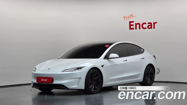 Tesla Model 3 Performance AWD - фото 0