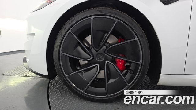 Tesla Model 3 Performance AWD - фото 4