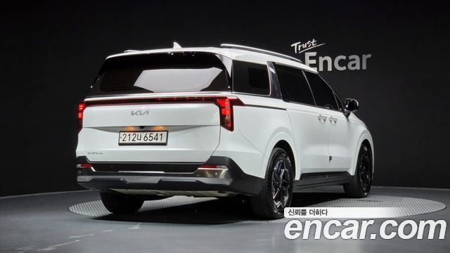 Kia Carnival Новый 4-го поколения 9-Seater Noblesse - фото 1