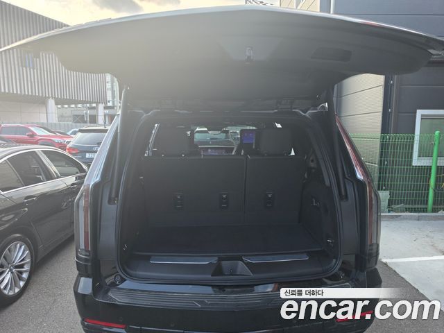 Cadillac Escalade 5-го поколения 6.2 Sports Platinum - фото 4