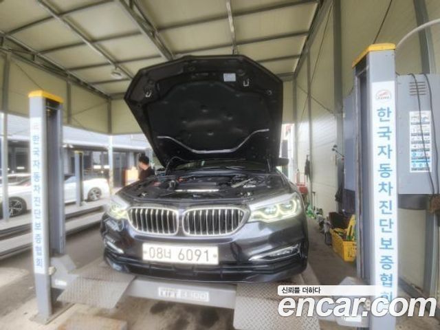 BMW 5-Series G30 520d xDrive Luxury Plus - фото 0