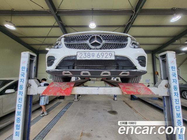 Mercedes-Benz GLC-Class X253 GLC300 4MATIC AMG Line Coupe - фото 0