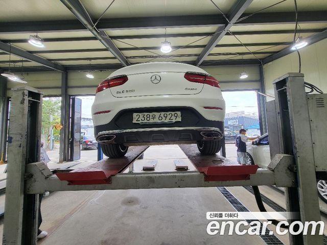 Mercedes-Benz GLC-Class X253 GLC300 4MATIC AMG Line Coupe - фото 1