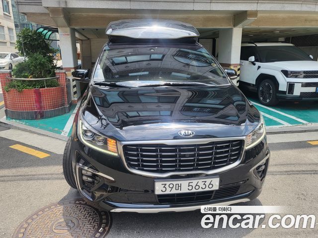 Kia Carnival Новый Gasoline 9-seater Limousine(Special vehicle) - фото 0