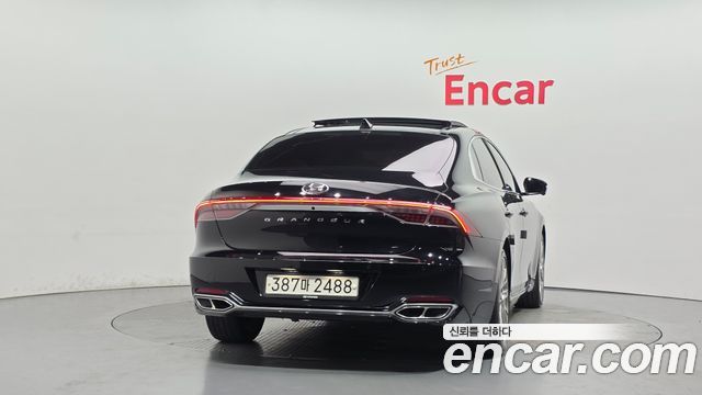 Hyundai Grandeur Новый IG 2.5 Calligraphy - фото 3