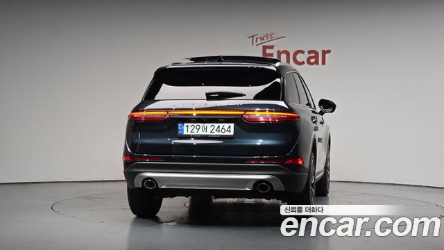Lincoln Corsair 2.0 Reserve AWD - фото 2