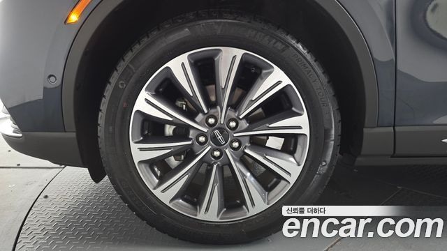 Lincoln Corsair 2.0 Reserve AWD - фото 3