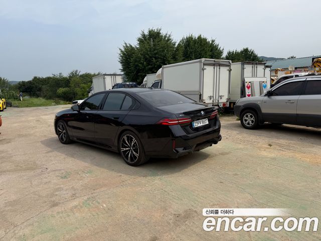 BMW 5-Series G60 530i xDrive M Sport - фото 2