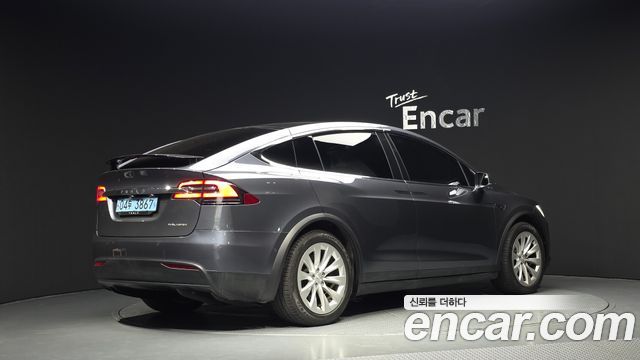 Tesla Model X Long Range - фото 1