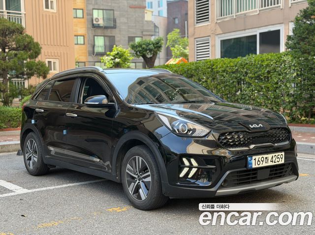 Kia Niro Новый 1.6 HEV Prestige - фото 2