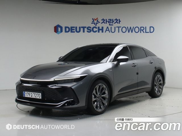 Toyota Crown 2.5 4WD Hybrid - фото 2