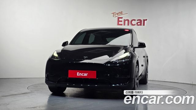 Tesla Model Y Long Range AWD - фото 2