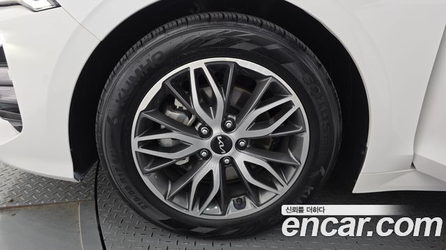 Kia K5 3-го поколения 2.0 LPI(Renter car) Trandy - фото 4