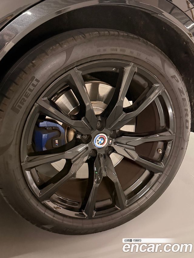 BMW X7 G07 M60i xDrive M sport 6STR - фото 4