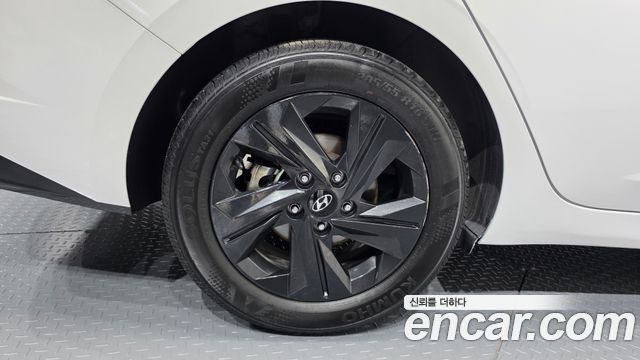 Hyundai Avante CN7, гибрид Smart - фото 4