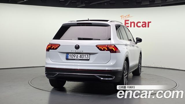 Volkswagen Tiguan 2-го поколения 2.0 TDI Prestige - фото 3