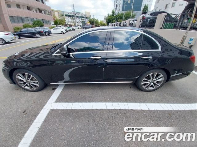 Mercedes-Benz E-Class W213 E300 4MATIC Avnatgarde - фото 3