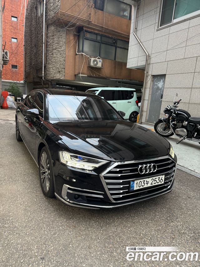Audi A8 D5 60 TFSI Quattro LWB - фото 0