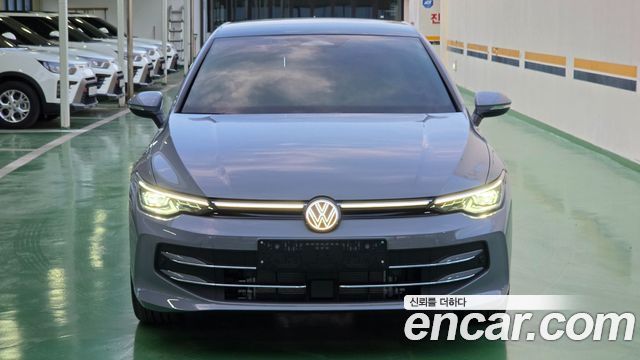 Volkswagen Golf 8-го поколения 2.0 TDI Prestige - фото 2