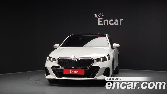 BMW 5-Series G60 520i M Sport - фото 2