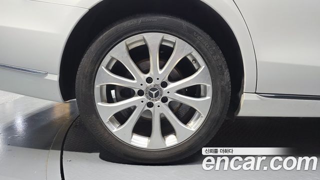 Mercedes-Benz E-Class W213 E300 4MATIC Exclusive - фото 4
