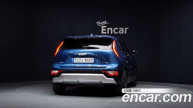 Kia Niro Совершенно новый Trendy - фото 3