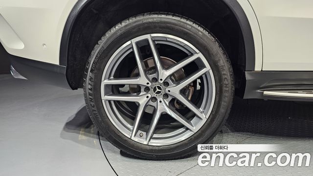 Mercedes-Benz GLE-Class W166 GLE350 d 4MATIC Coupe - фото 4