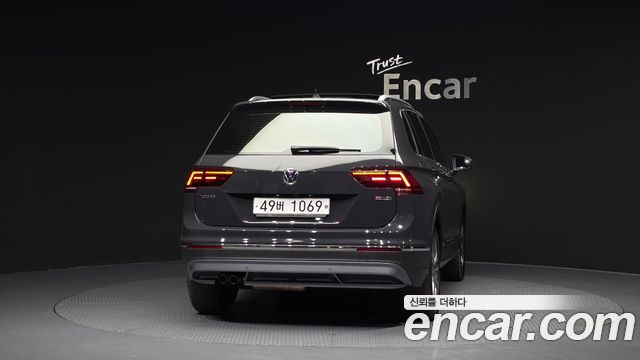 Volkswagen Tiguan 2-го поколения 2.0 TDI 4Motion Prestige - фото 3