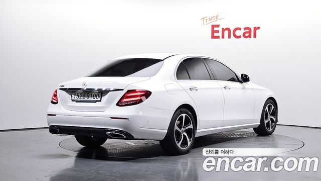 Mercedes-Benz E-Class W213 E250 Avantgarde - фото 1