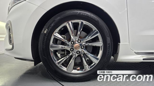 Kia Carnival Новый 9-Seater Noblesse Special - фото 4