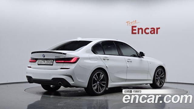 BMW 3-Series G20 320i M Sport - фото 1