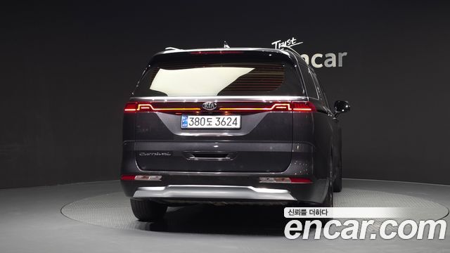 Kia Carnival 4-го поколения 9-Seater Signature - фото 3
