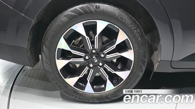 Kia Carnival 4-го поколения 9-Seater Signature - фото 4