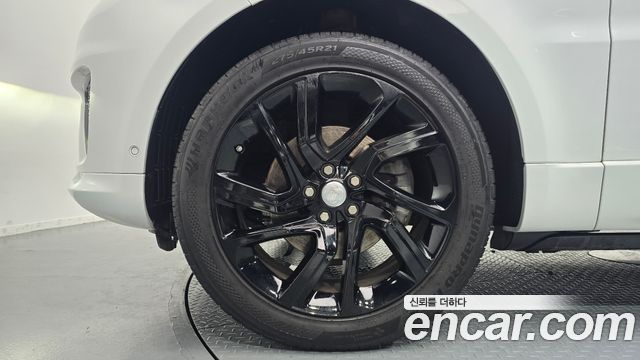Land Rover Range Rover Sport 2-го поколения 3.0 SDV6 HSE Dynamic - фото 4