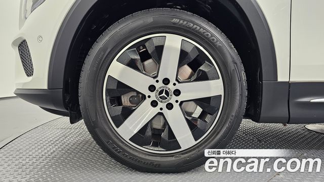 Mercedes-Benz GLB-Class X247 GLB220 - фото 4