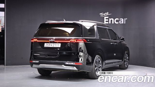Kia Carnival 4-го поколения 9-Seater Signature - фото 1