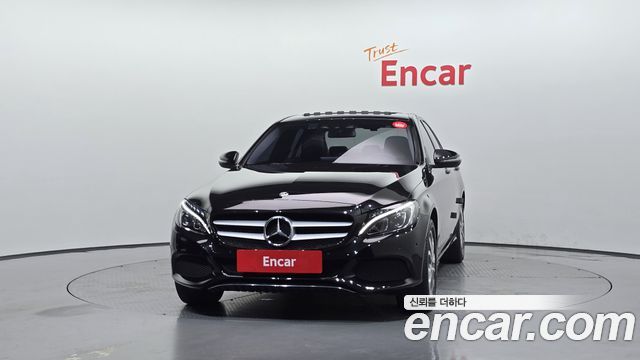 Mercedes-Benz C-Class W205 C200 - фото 2