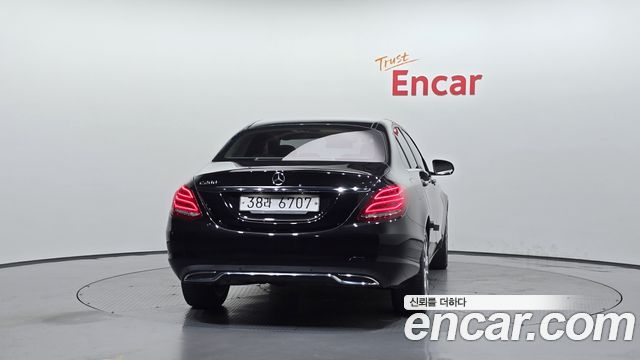 Mercedes-Benz C-Class W205 C200 - фото 3