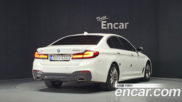 BMW 5-Series G30 520d xDrive M Sport Package Plus - фото 1