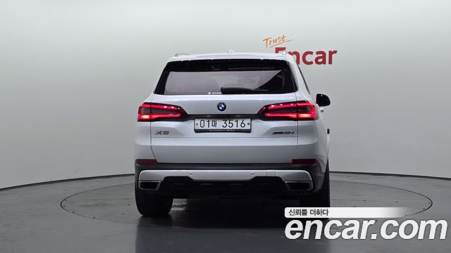 BMW X5 G05 xDrive 30d xLine - фото 3