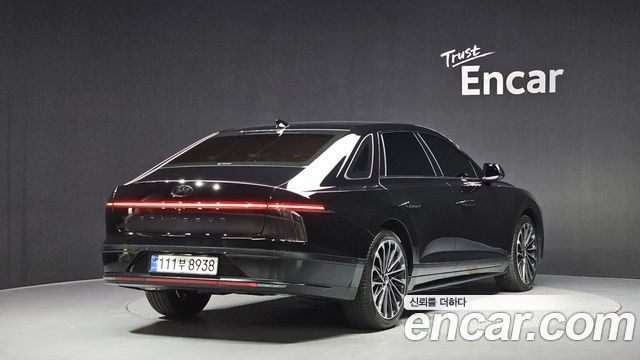 Hyundai Grandeur GN7 2,5 Gasoline 2WD Honors - фото 1