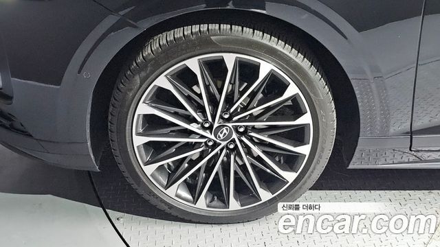 Hyundai Grandeur GN7 2,5 Gasoline 2WD Honors - фото 4
