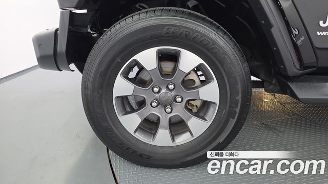 Jeep Wrangler JL 2.0 Overland 4Door - фото 4