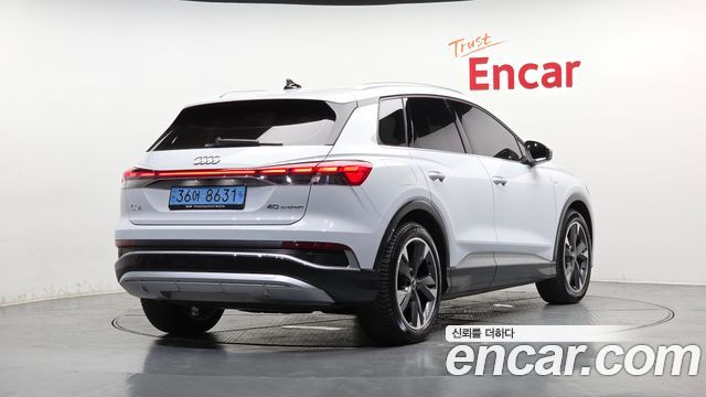 Audi Q4 e-tron F4 40 Premium - фото 0