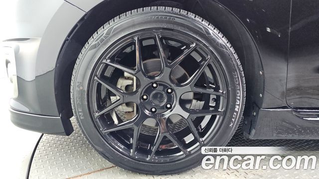 Kia Carnival Совершенно новый 9-seater Hi-Limousine Noblesse - фото 4