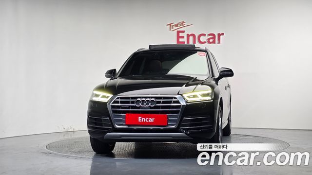 Audi Q5 FY 40 TDI Quattro Premium - фото 2