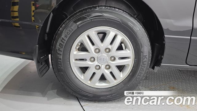 Hyundai Starex Новый Van 5-Seater Modern - фото 4