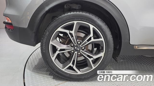 Kia Sportage Diesel 2.0 2WD Prestige - фото 4