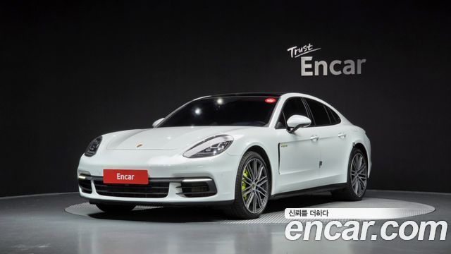 Porsche Panamera 2.9 AWD E-Hybrid - фото 0